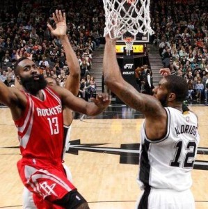 12, 哈登20+12+10快船轻取国王  