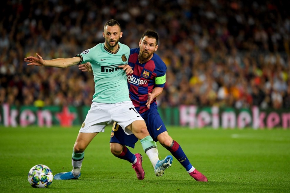  国际米兰主场逆转佛罗伦萨，劳塔罗补时双响  